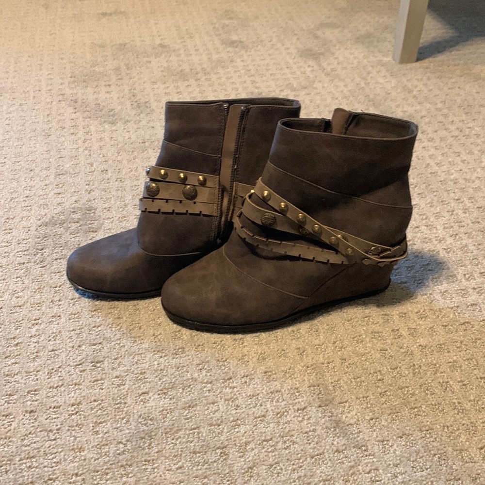 Cute wedge bootie